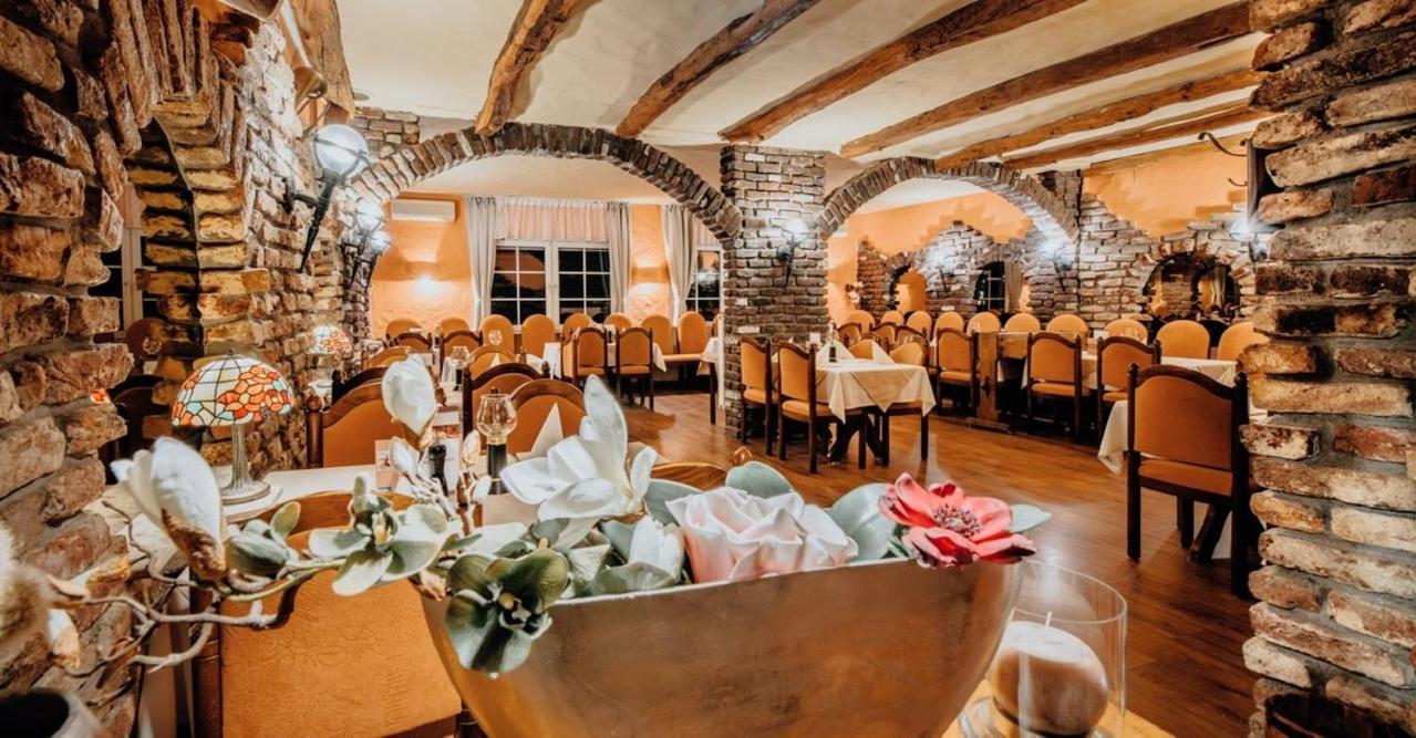Hotel Restaurant Adria Stuben Bruehl Dış mekan fotoğraf